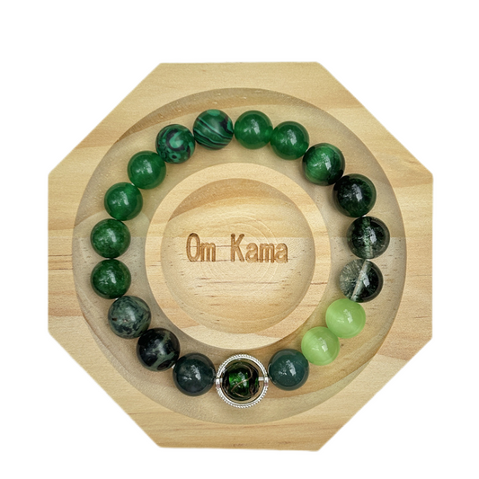 Wood of Health.Lucky handmade bracelet with original design of natural crystal